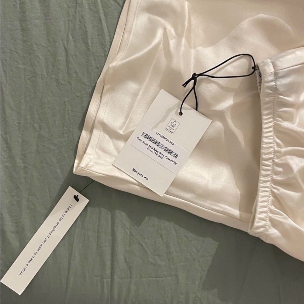 Reformation Gale Satin Mid Rise Bias Pant - Picture 5 of 6